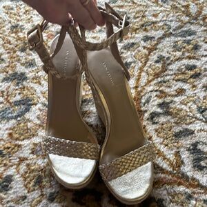 Wedge sandals metallic